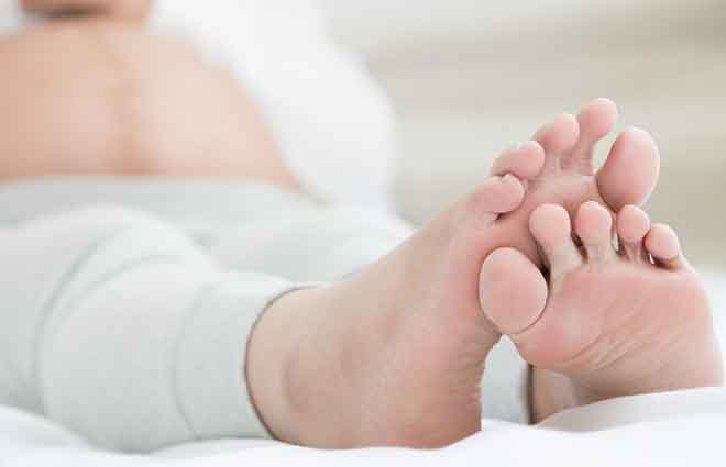 HealthStar Clinic - Swollen Feet Relief